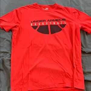 Under Armour Basketball T-shirt (red)